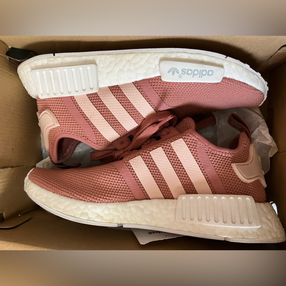 Adidas NMD R1 'Salmon' - Picture 3 of 4